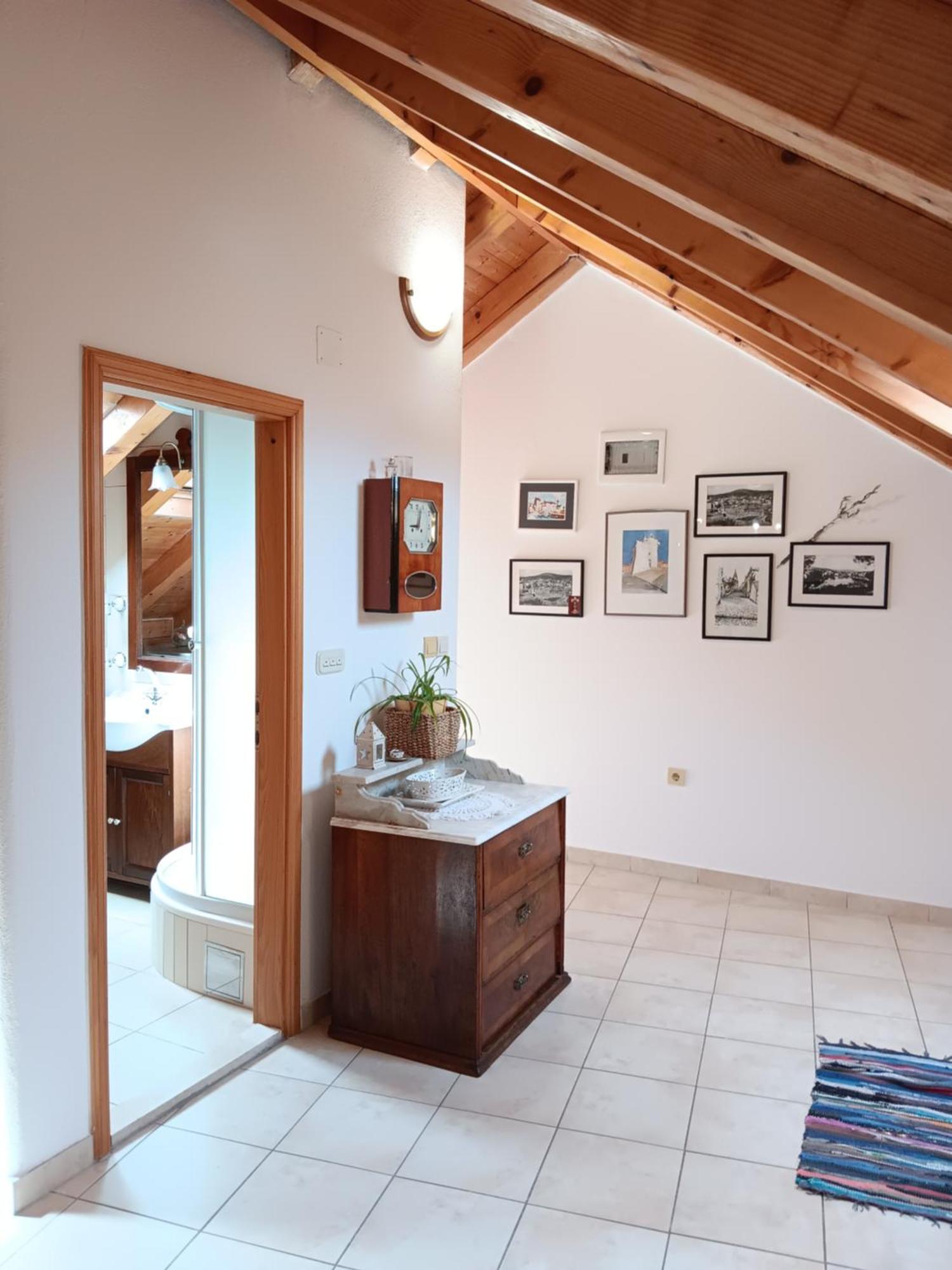 Guest House Lucijo Vrboska Habitación foto